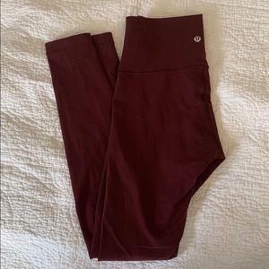 Lululemon wonder unders in garnet
